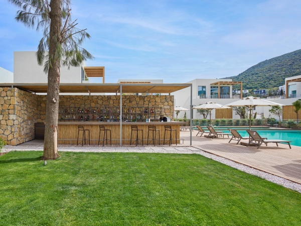Voyage Torba Olive Garden Bar